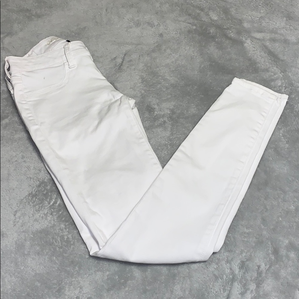 American Eagle White Jeans